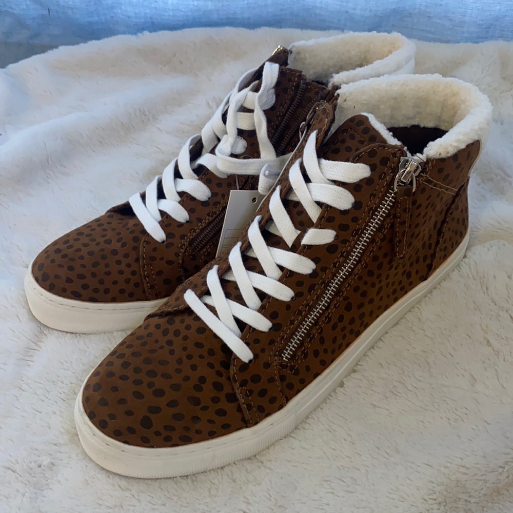 Universal Thread Tully Shearling High Top Leopard Sneakers